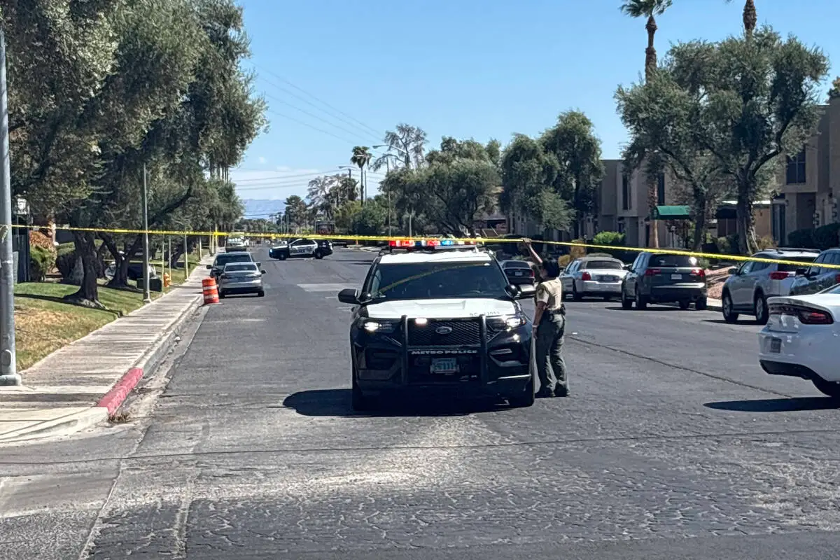 3 dead after shooting in central Las Vegas Valley