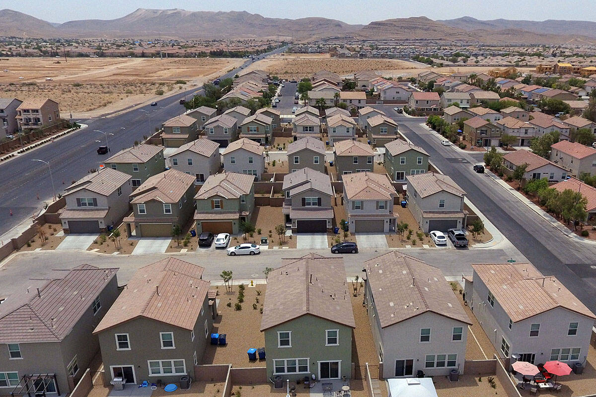 Mortgage rates hit 7% again, highest since Jan. 2025, as Las Vegas homebuyers face bond market turbulence and potential negotiation room