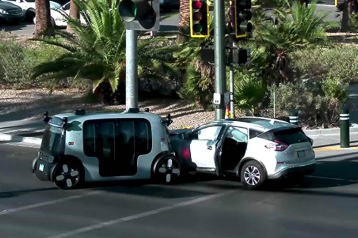 Zoox vehicle involved in crash near Las Vegas Blvd, Four Seasons Drive ...